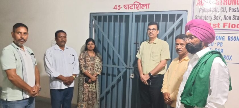 जमशेदपुर में ईवीएम वेयर हाउस का निरीक्षण,सुरक्षा व्यवस्था दुरुस्त रखने के निर्देश