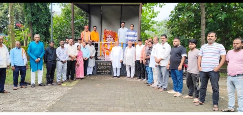 जमशेदपुर के पूर्व विधायक दीनानाथ पांडेय की जयंती पर दी गई श्रद्धांजलि जमशेदपुर के पूर्व विधायक दीनानाथ पांडेय की जयंती पर दी गई श्रद्धांजलि