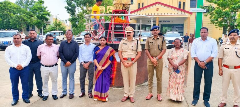 पाकुड़ में राष्ट्रीय एकता दिवस पर सरदार पटेल को नमन, डीसी-एसपी ने दिया भाईचारे का संदेश